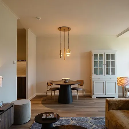 Corneli Residences - Chateau St Gerlach מלון 4*