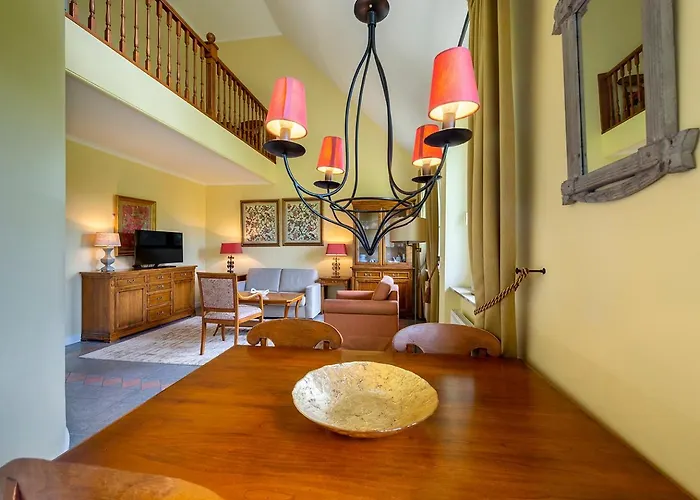 Corneli Residences - Chateau St Gerlach