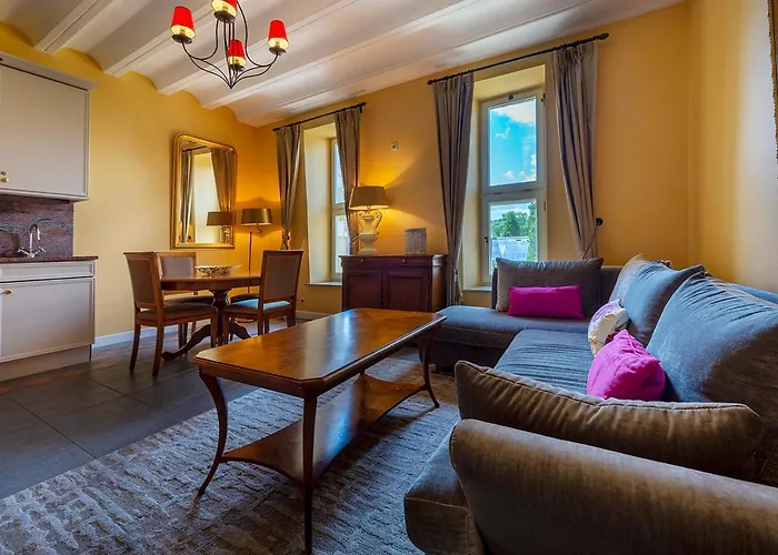 Corneli Residences - Chateau St Gerlach Apartamento *