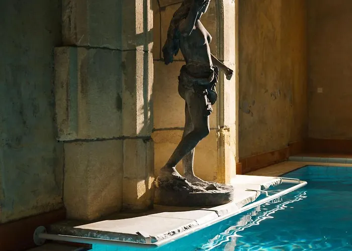 Corneli Residences - Chateau St Gerlach Apartment